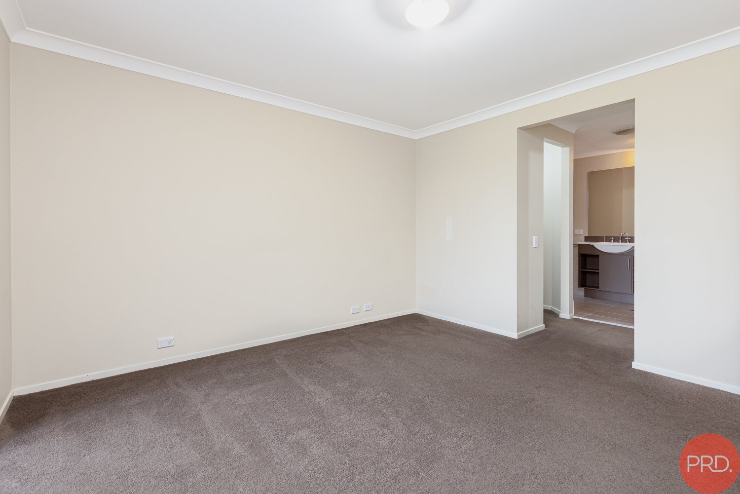 7 Olearia Way ABERGLASSLYN 9