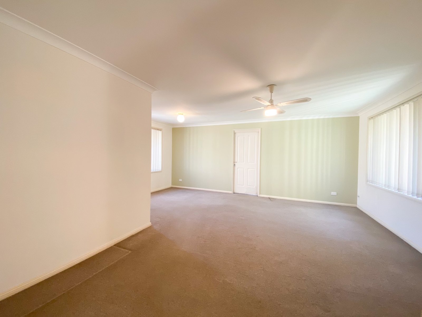 7 One Mile Close BOAT HARBOUR 4