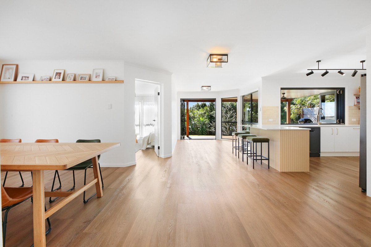 7 Orchna Street Burleigh Heads 2