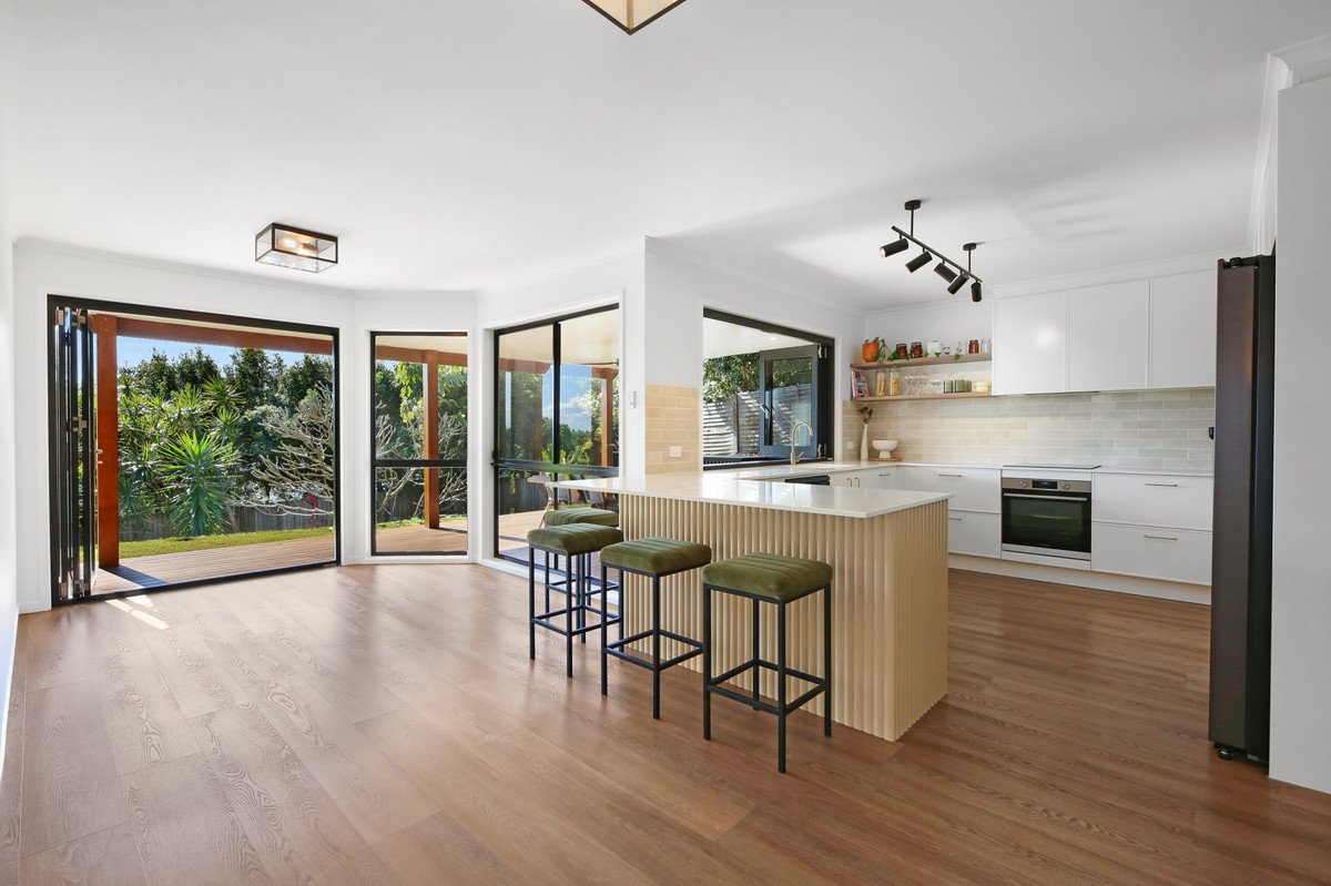 7 Orchna Street Burleigh Heads 3
