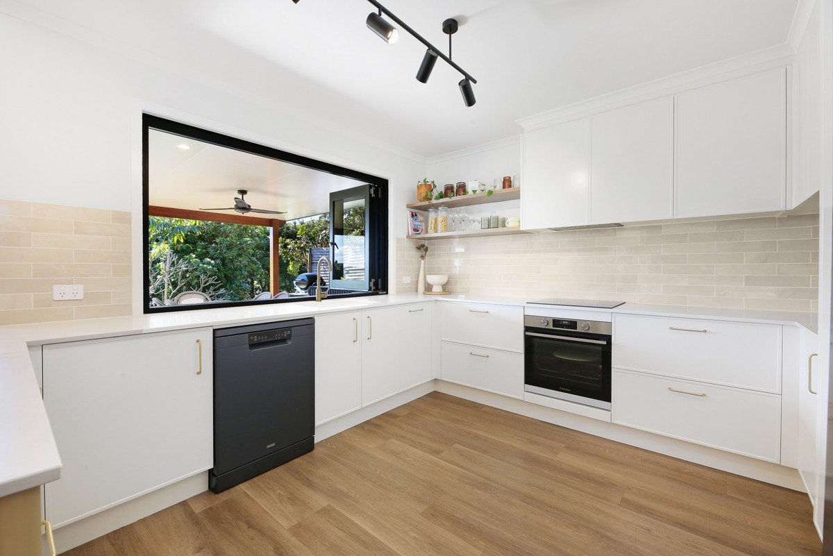 7 Orchna Street Burleigh Heads 24