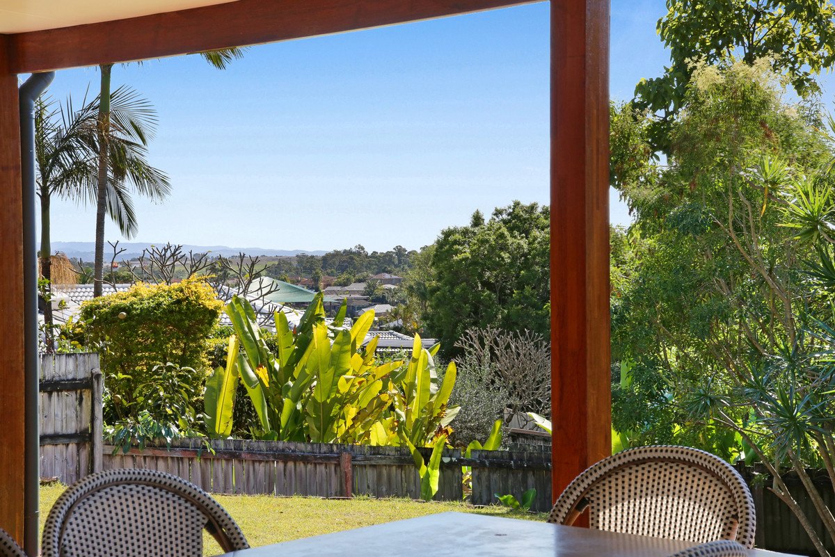 7 Orchna Street Burleigh Heads 27