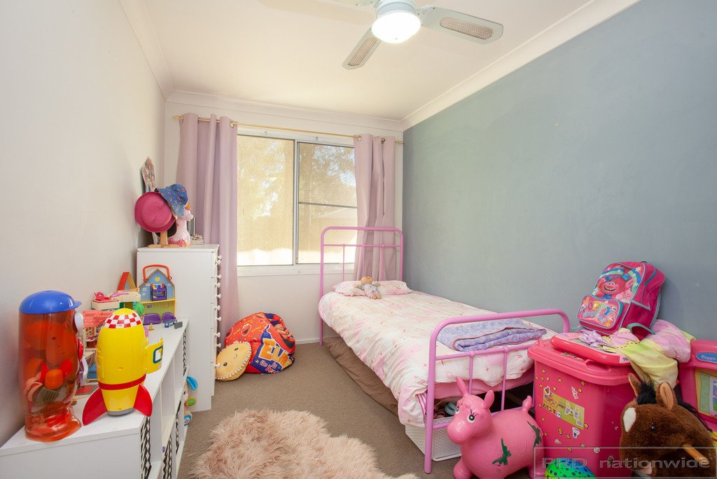 7 Osborn Close THORNTON 14