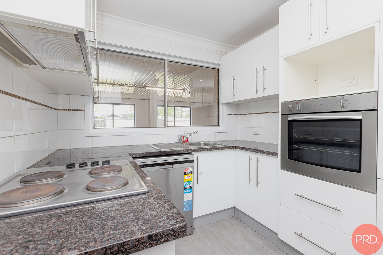 7 Osborn Close THORNTON 19