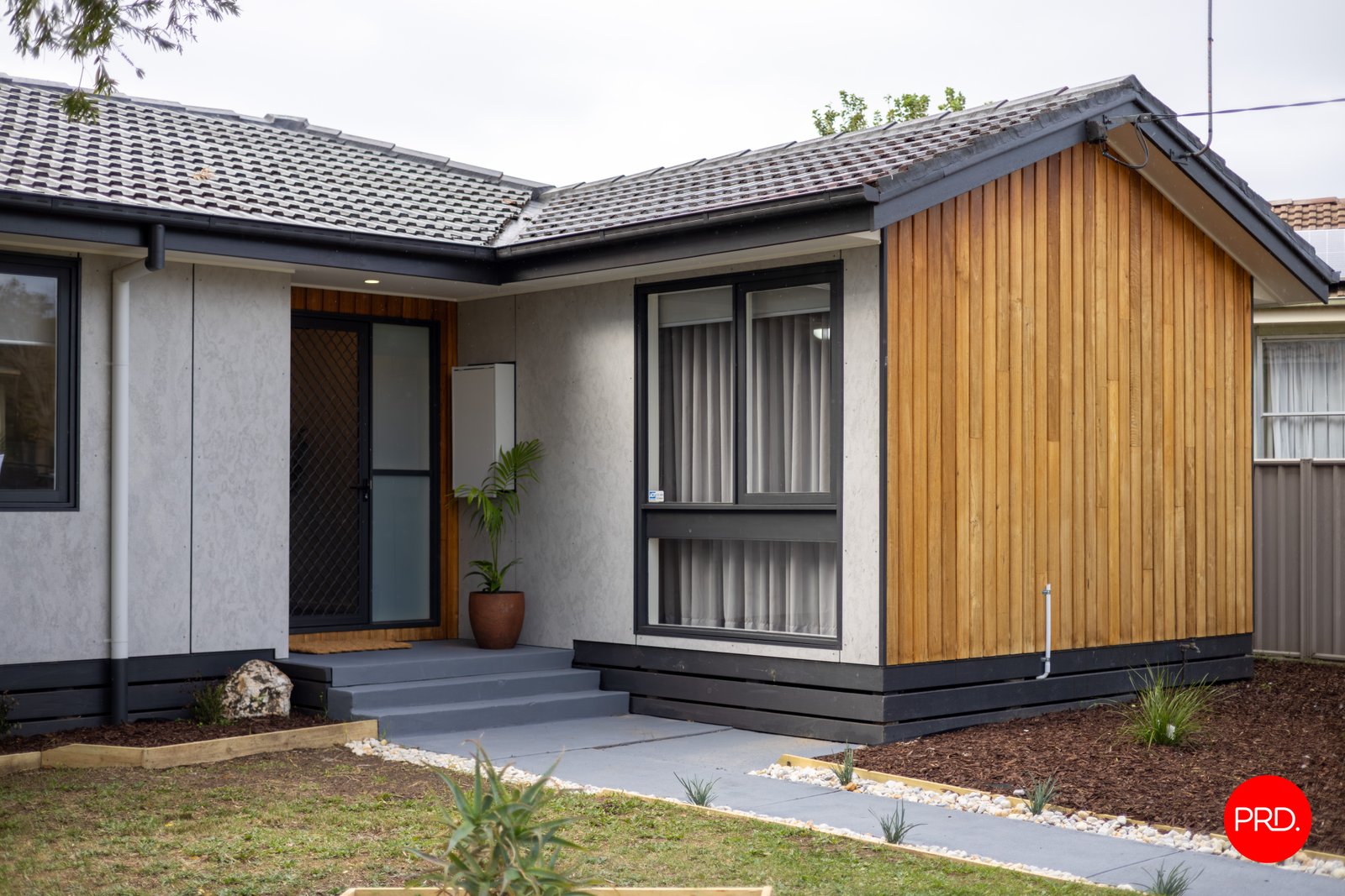 7 Owen Street KENNINGTON 19