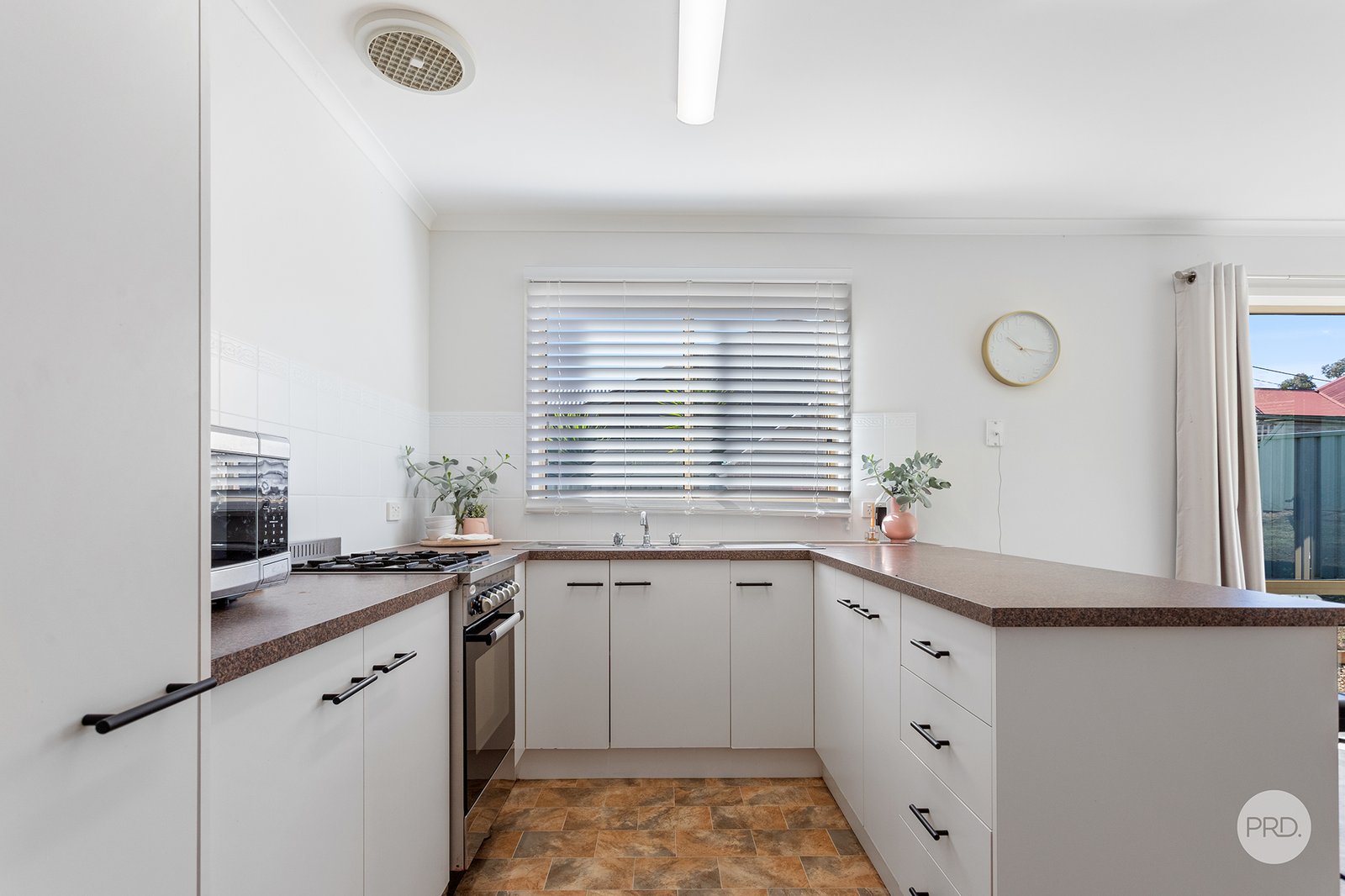 7 Pallett Street GOLDEN SQUARE 4