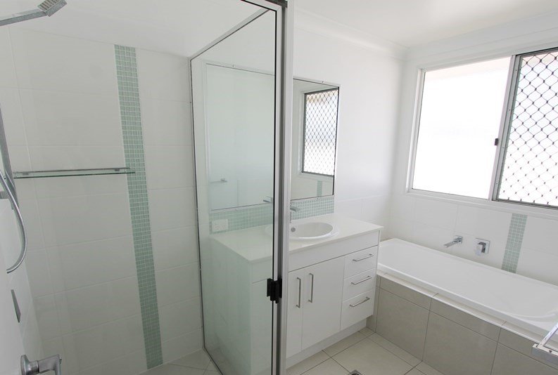 7 Palmerston Court NEW AUCKLAND 4