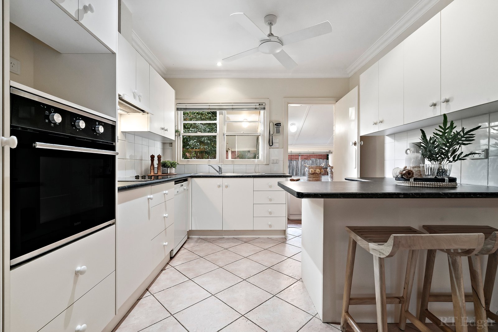 Real Estate and Property in 7 Parker Street, Templestowe Lower, VIC