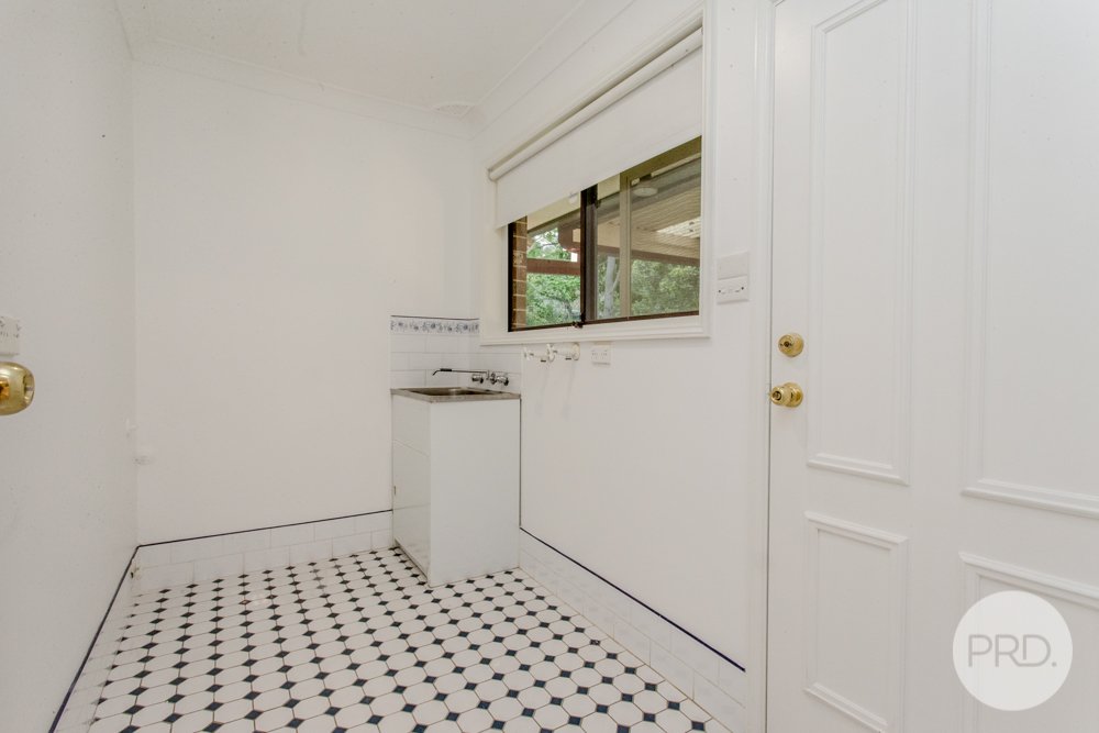 7 Parklands Avenue LEONAY 13