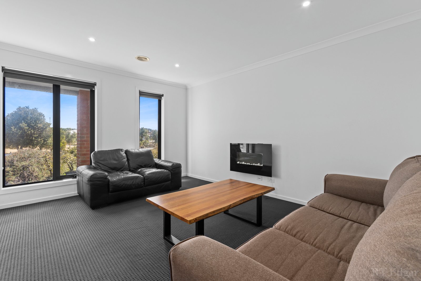 Real Estate and Property in 7 Parkside Boulevard, Ocean Grove, VIC