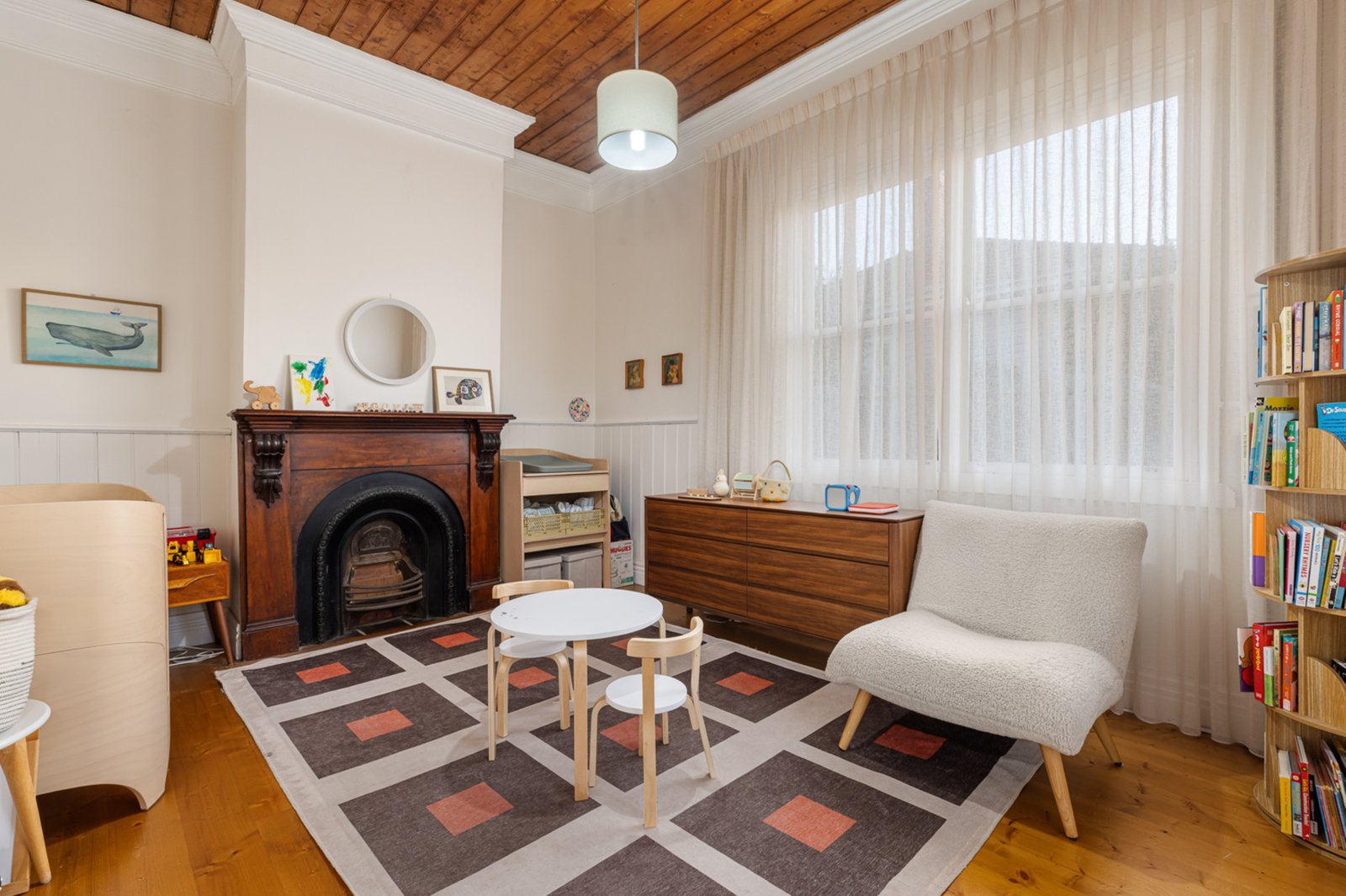 Gallery: 7 Peake Street