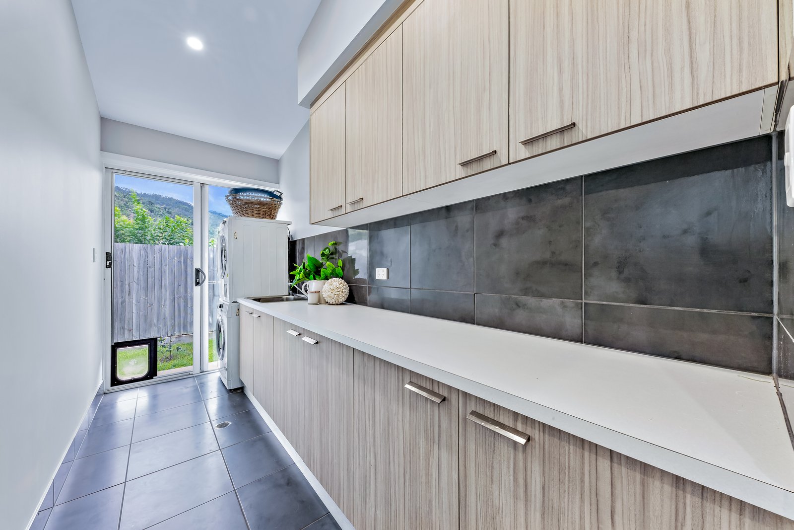 7 Pearl Street CANNONVALE 18