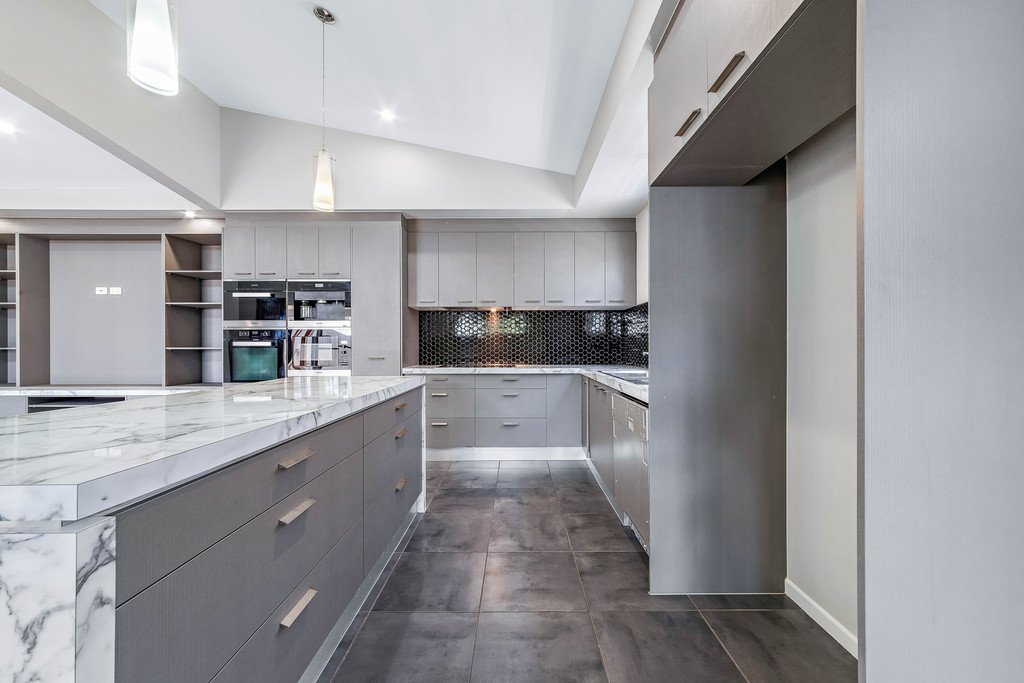 7 Pearl Street CANNONVALE 3