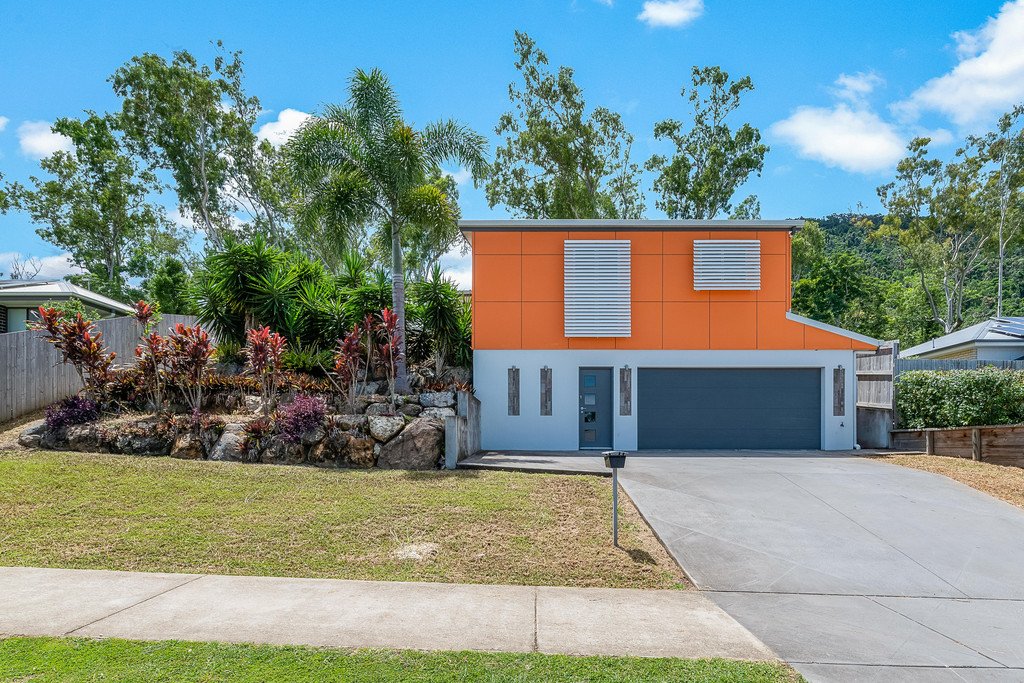 7 Pearl Street CANNONVALE 4