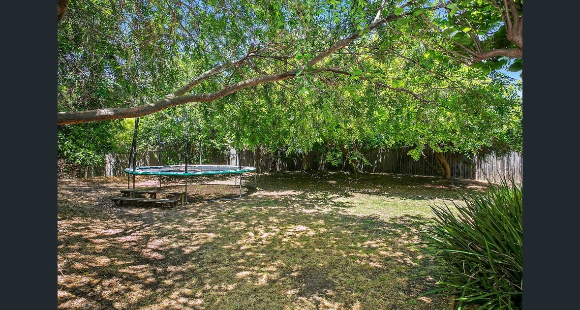 Real Estate and Property in 7 Peterho Boulevard, Point Lonsdale, VIC