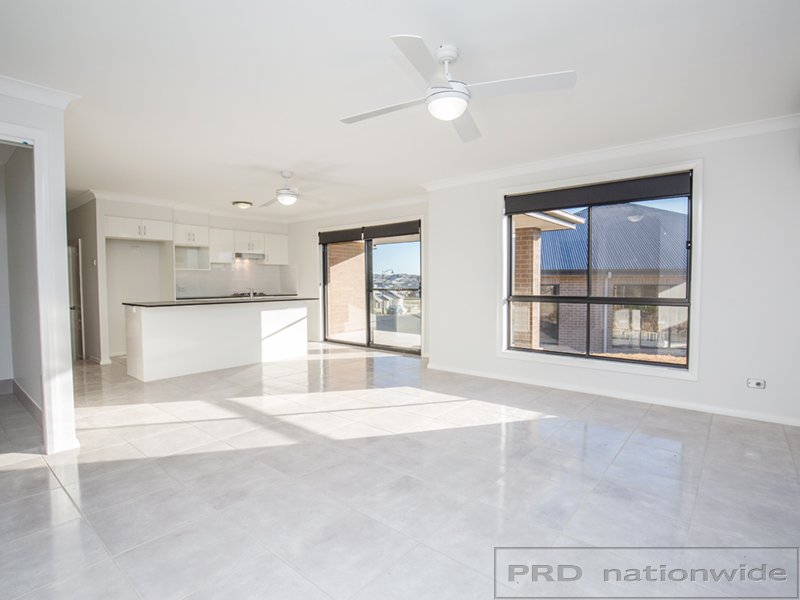 7 Pinfly Street CHISHOLM 2