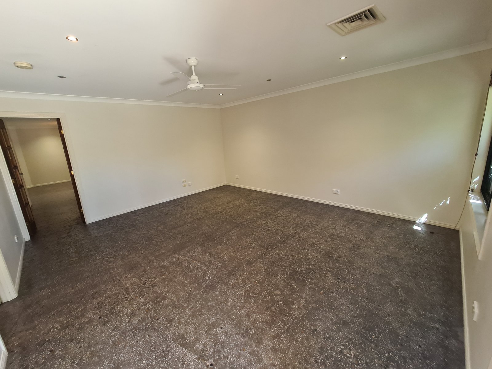 7 Plimsoll Court TANNUM SANDS 14