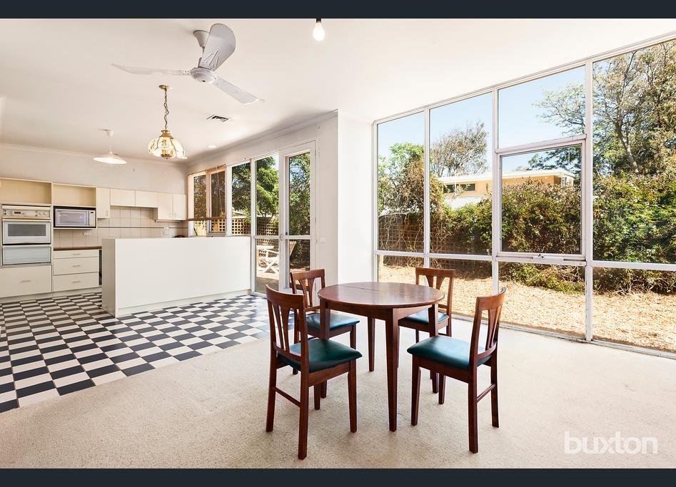 Gallery: 7 Point Avenue