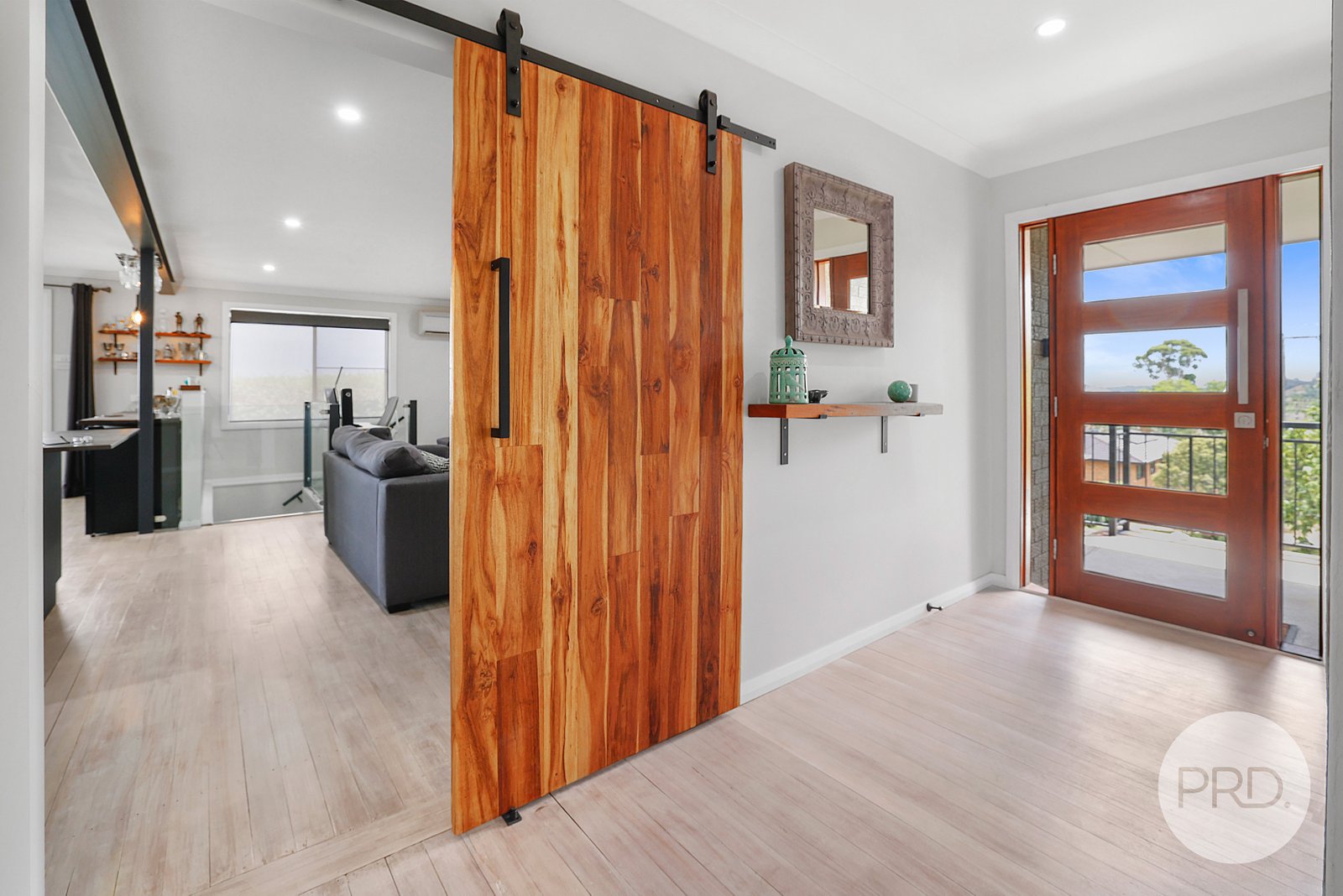 7 Poolya Avenue TAMWORTH 3