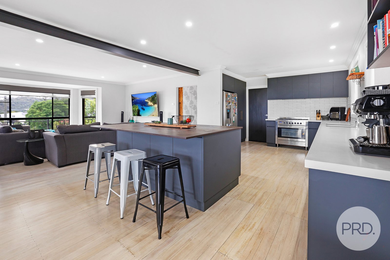 7 Poolya Avenue TAMWORTH 9