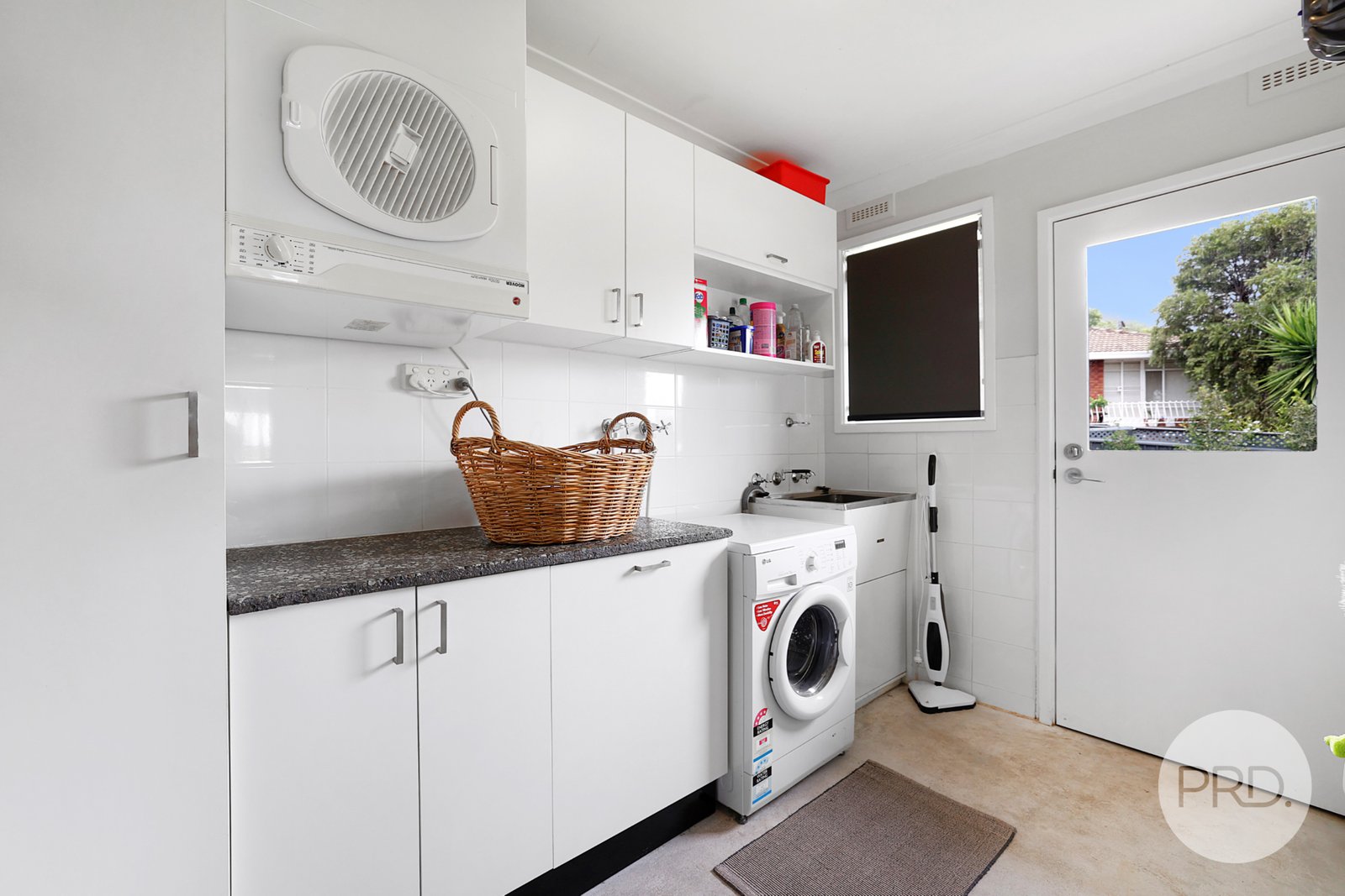 7 Poolya Avenue TAMWORTH 16