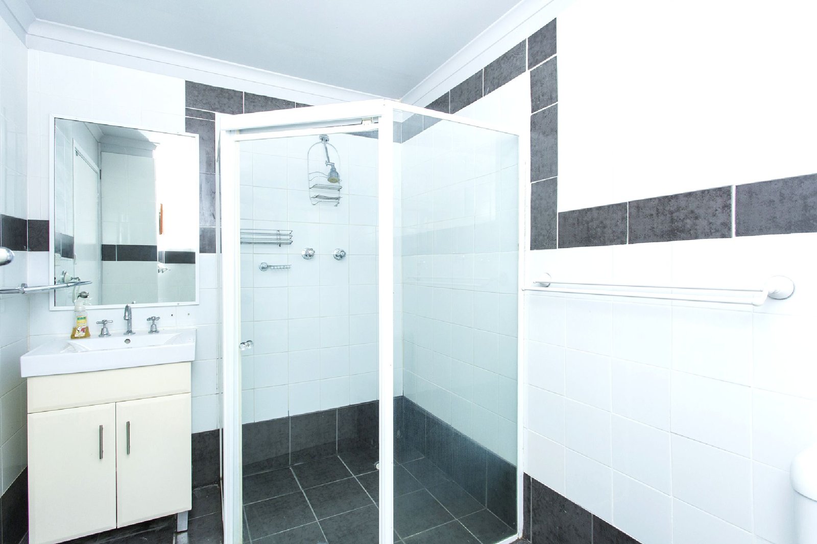 7 POTHANA Lane BELFORD 9