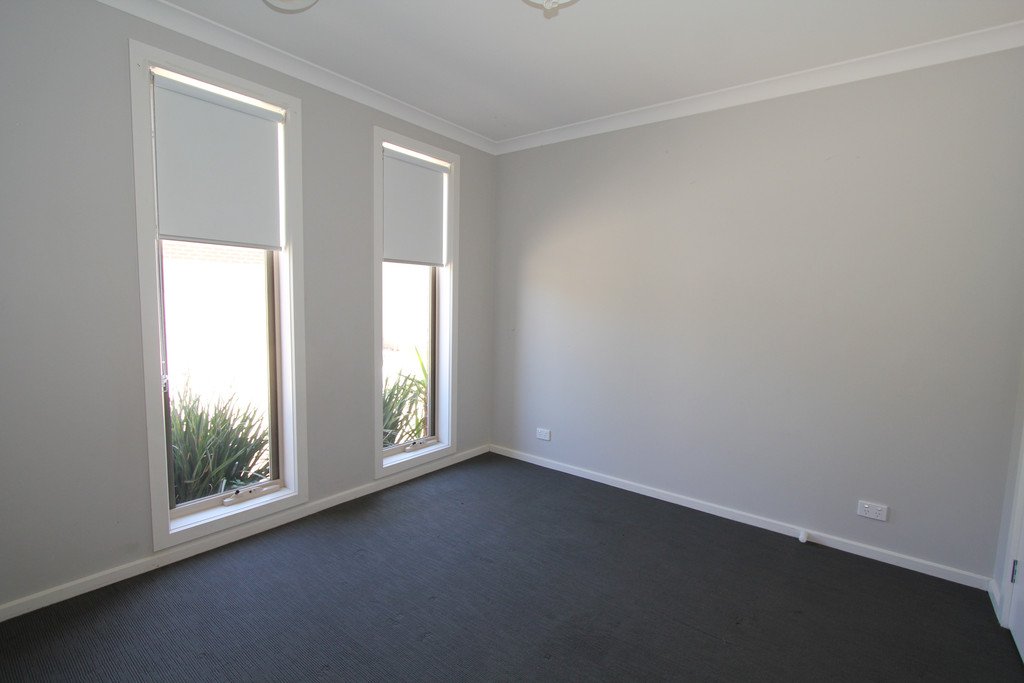 7 Pozieres Place SEBASTOPOL 8