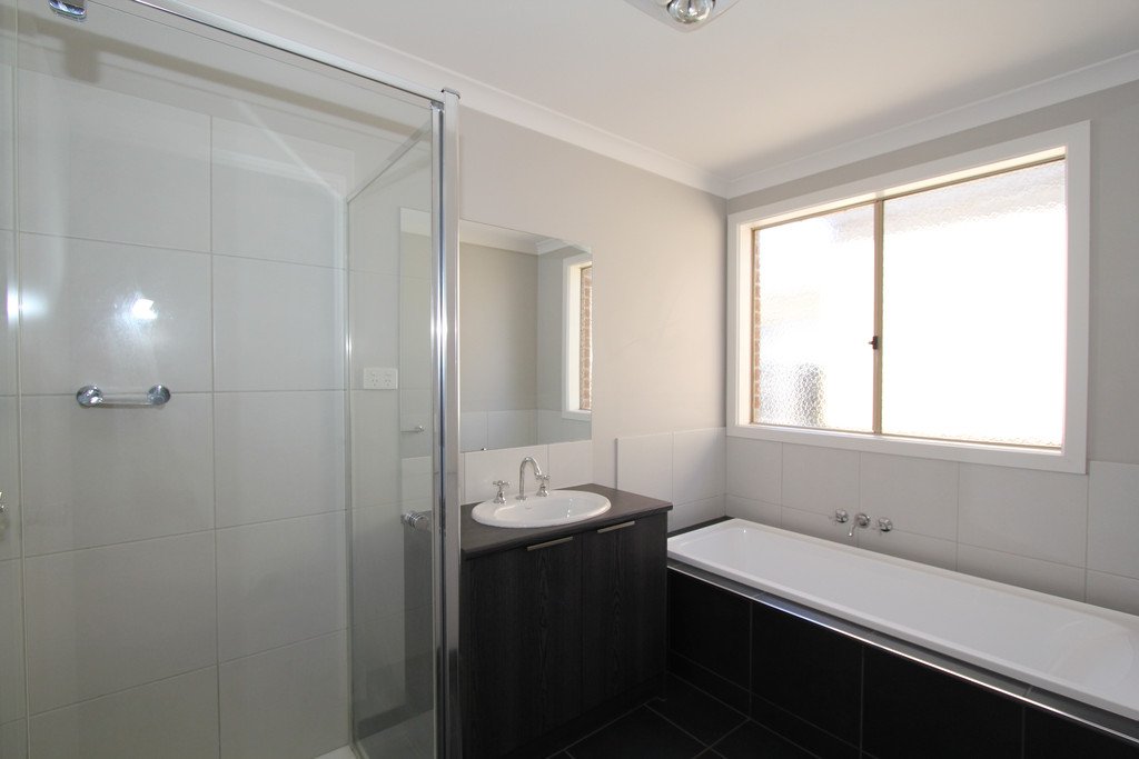 7 Pozieres Place SEBASTOPOL 10