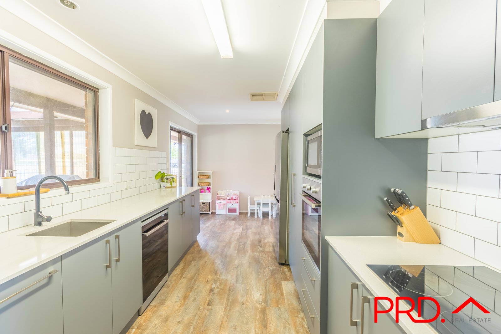 7 Prospect Close TAMWORTH 4