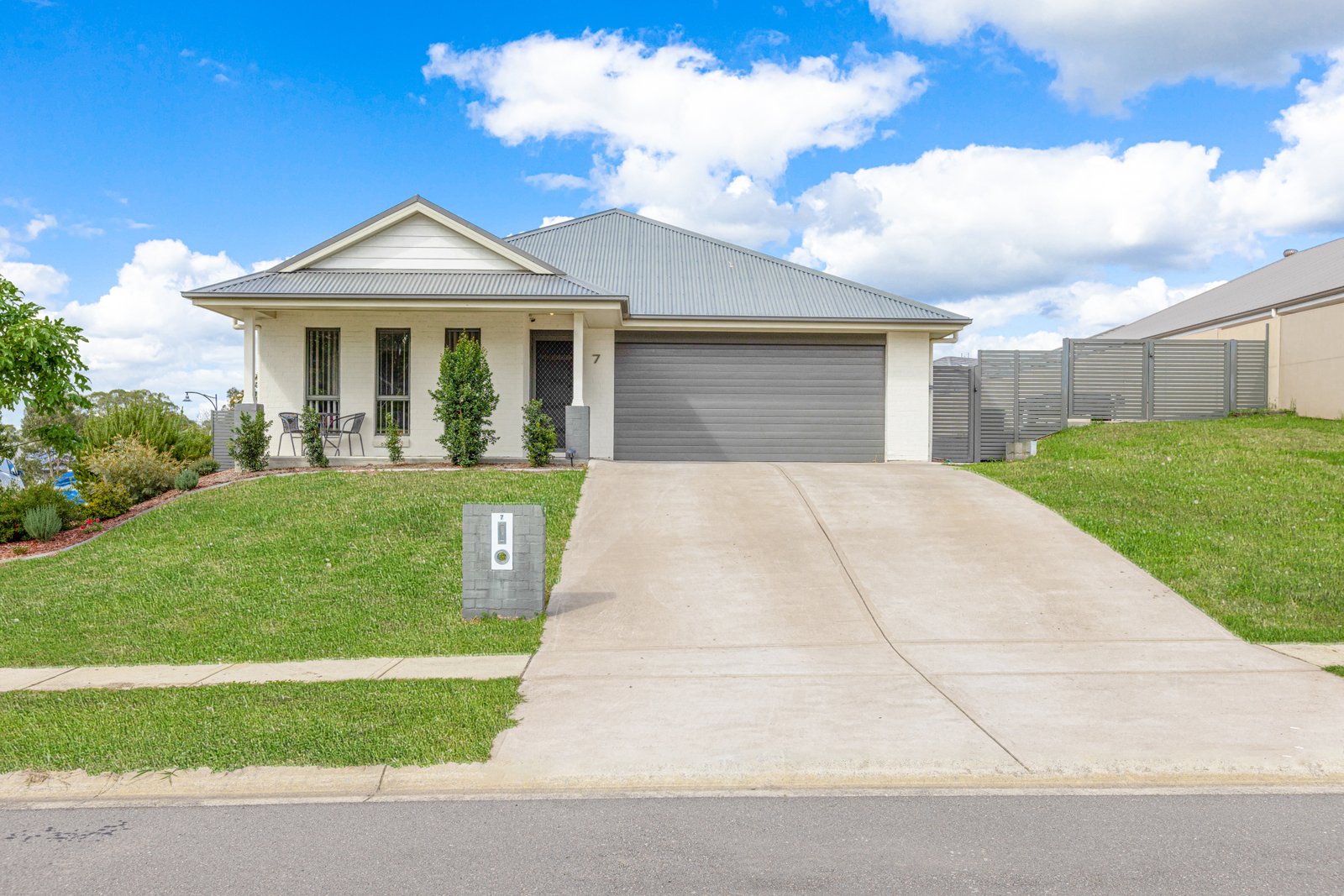 7 Rampling Avenue NORTH ROTHBURY 2