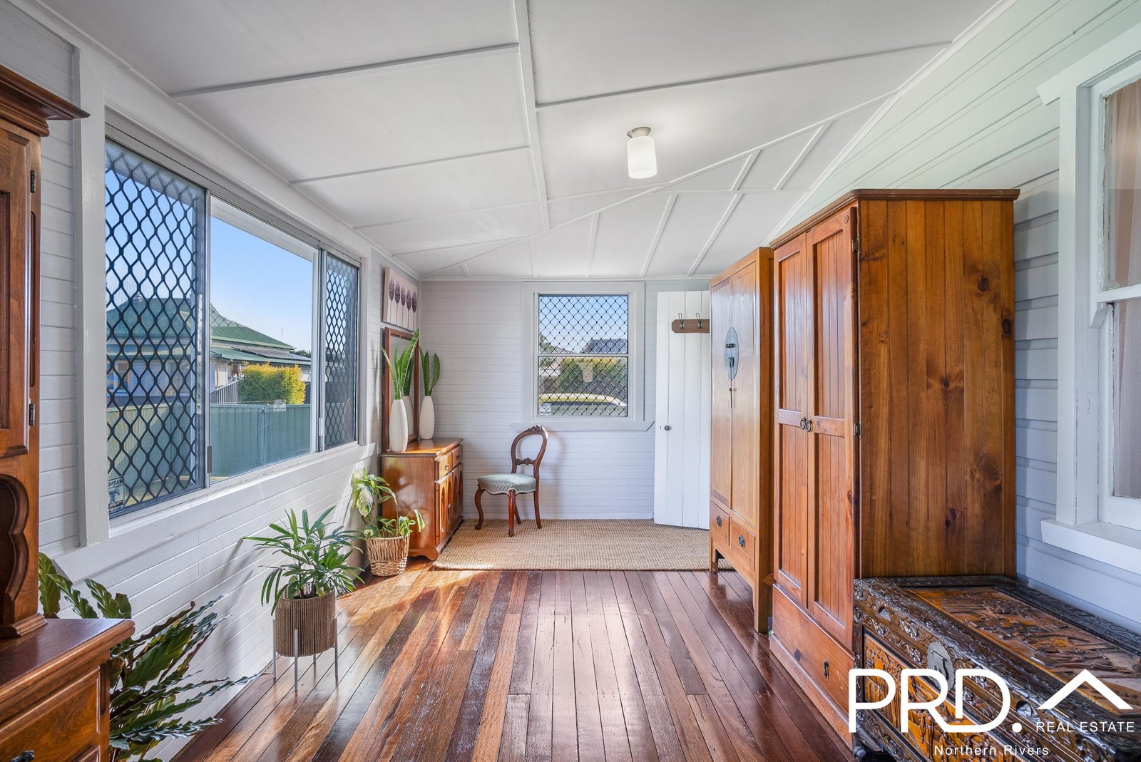 7 Raphael Parade CASINO 8