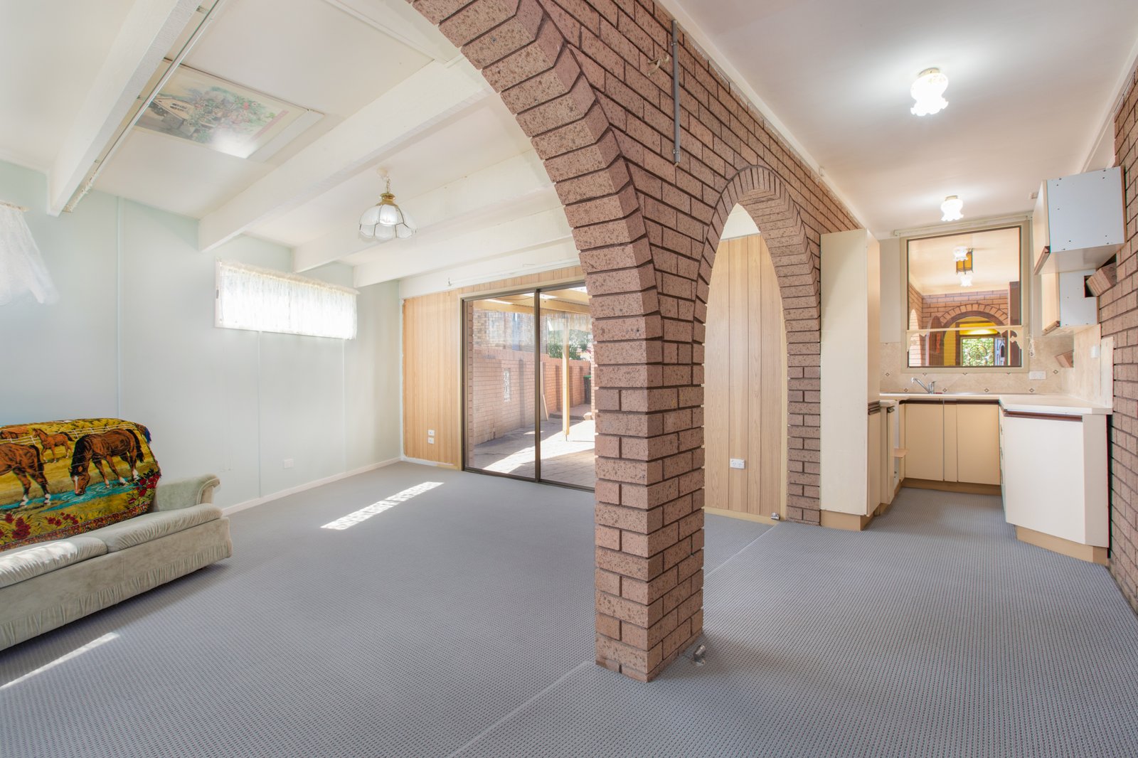7 Rathluba Crescent EAST MAITLAND 11