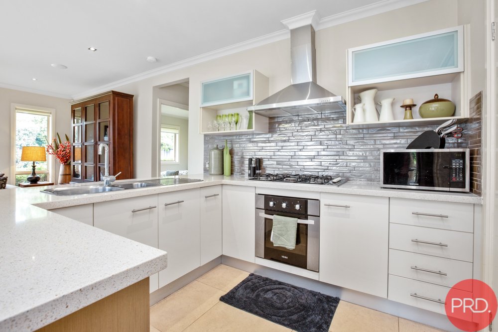 7 Redgum Circuit ABERGLASSLYN 8