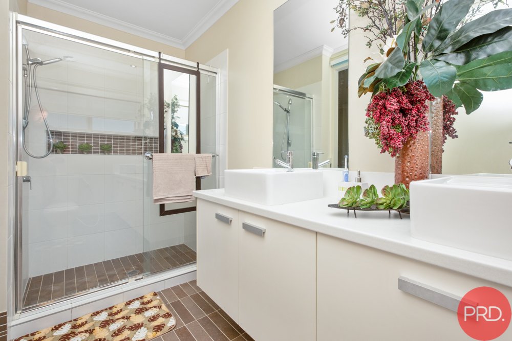 7 Redgum Circuit ABERGLASSLYN 10