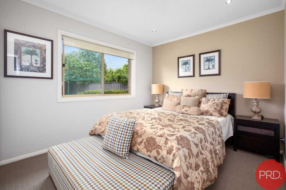 7 Redgum Circuit ABERGLASSLYN 12