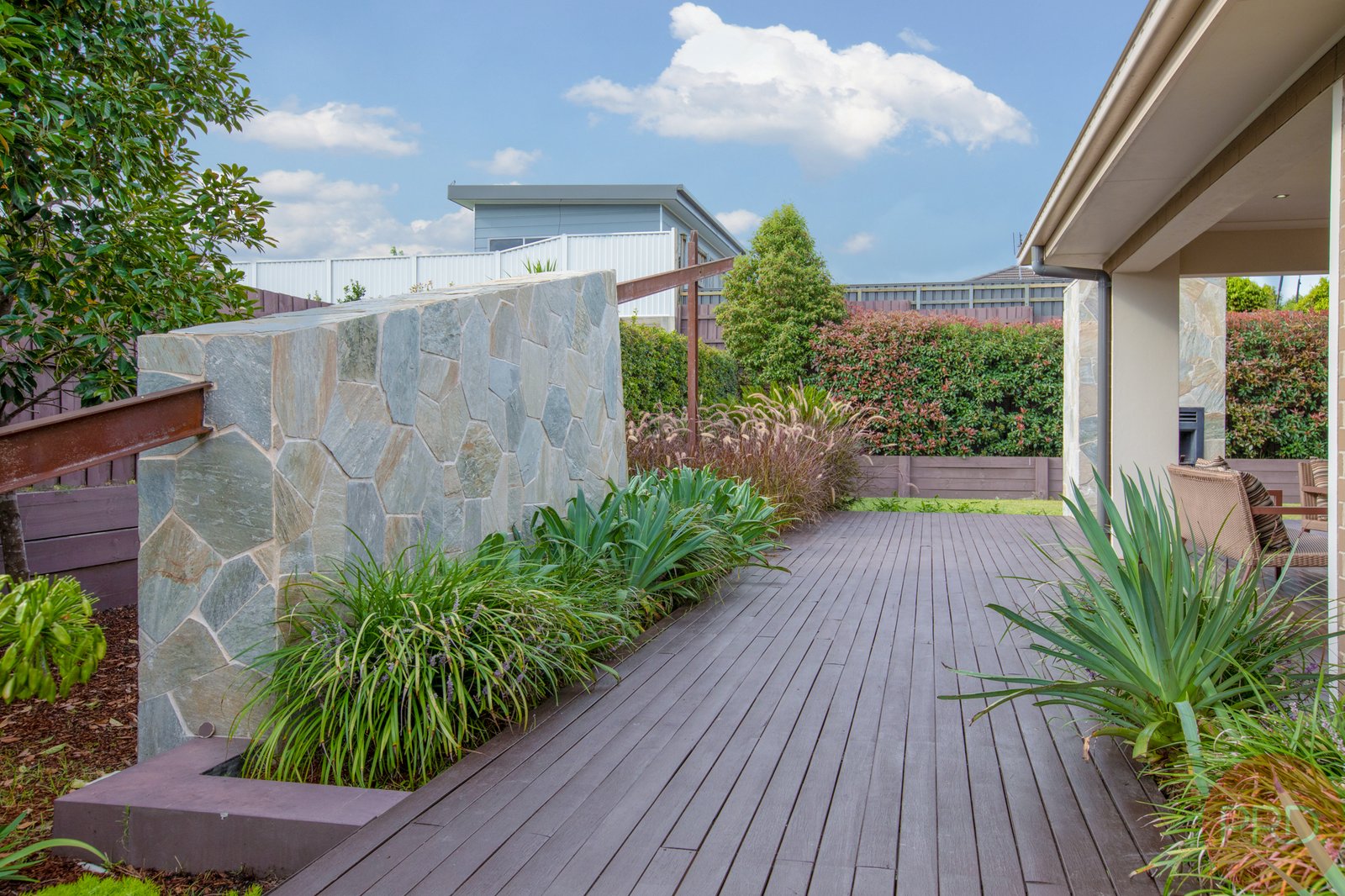 7 Redgum Circuit ABERGLASSLYN 21