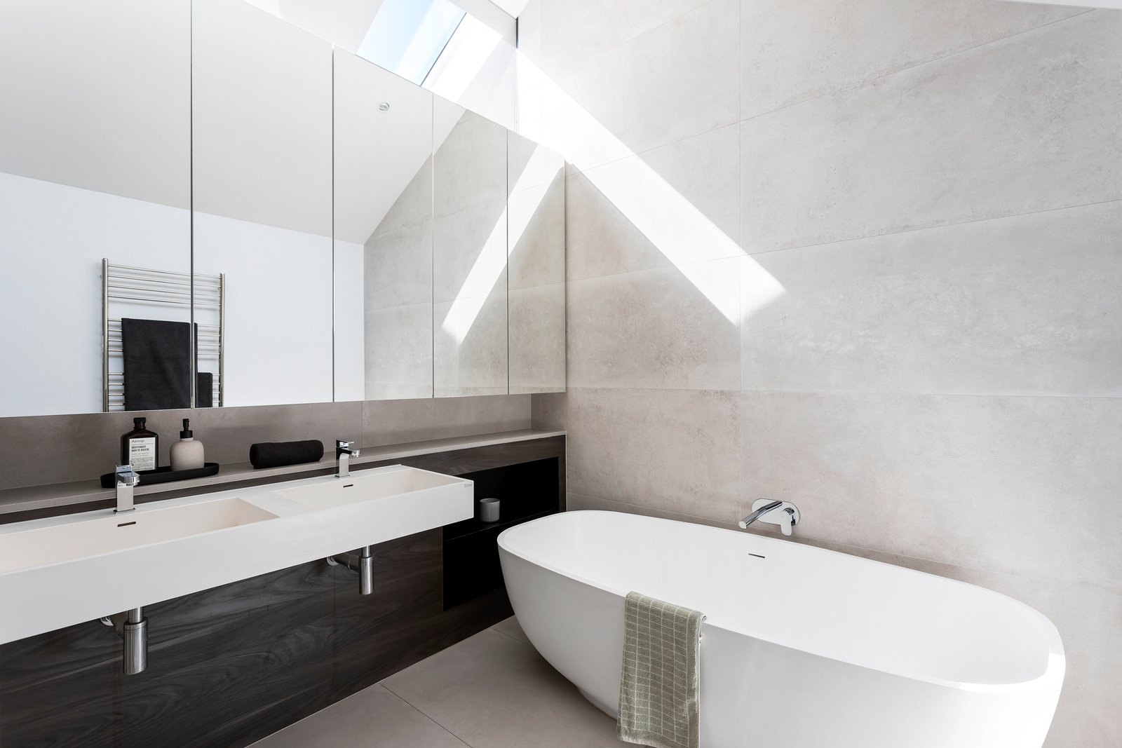 Real Estate and Property in 7 Reed Street, Albert Park, VIC