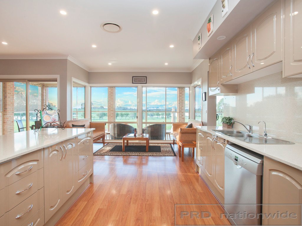 7 Reflection Drive LOUTH PARK 13