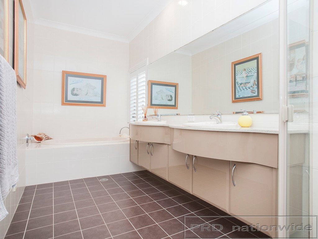 7 Reflection Drive LOUTH PARK 23