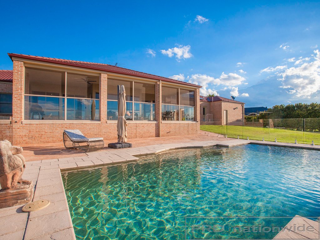 7 Reflection Drive LOUTH PARK 25