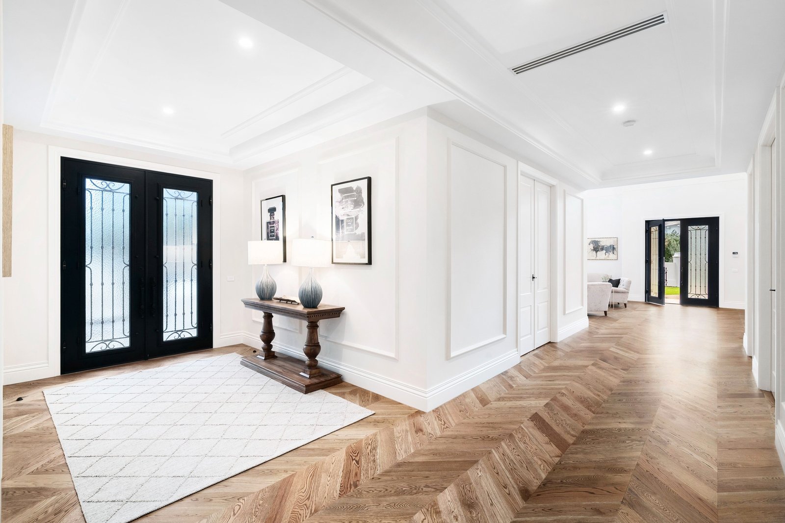 Real Estate and Property in 7 Renown Street, Balwyn North, VIC