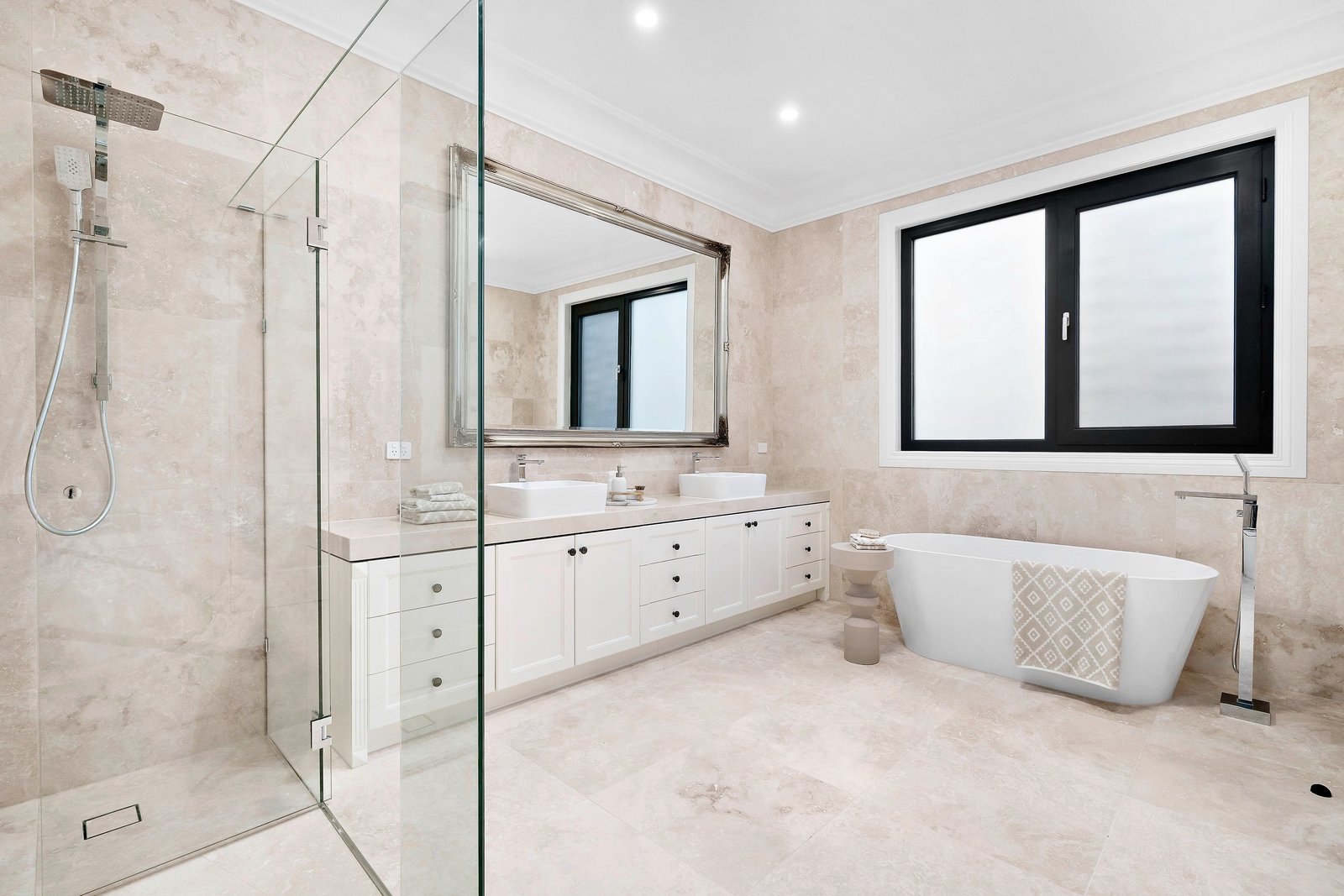 Real Estate and Property in 7 Renown Street, Balwyn North, VIC