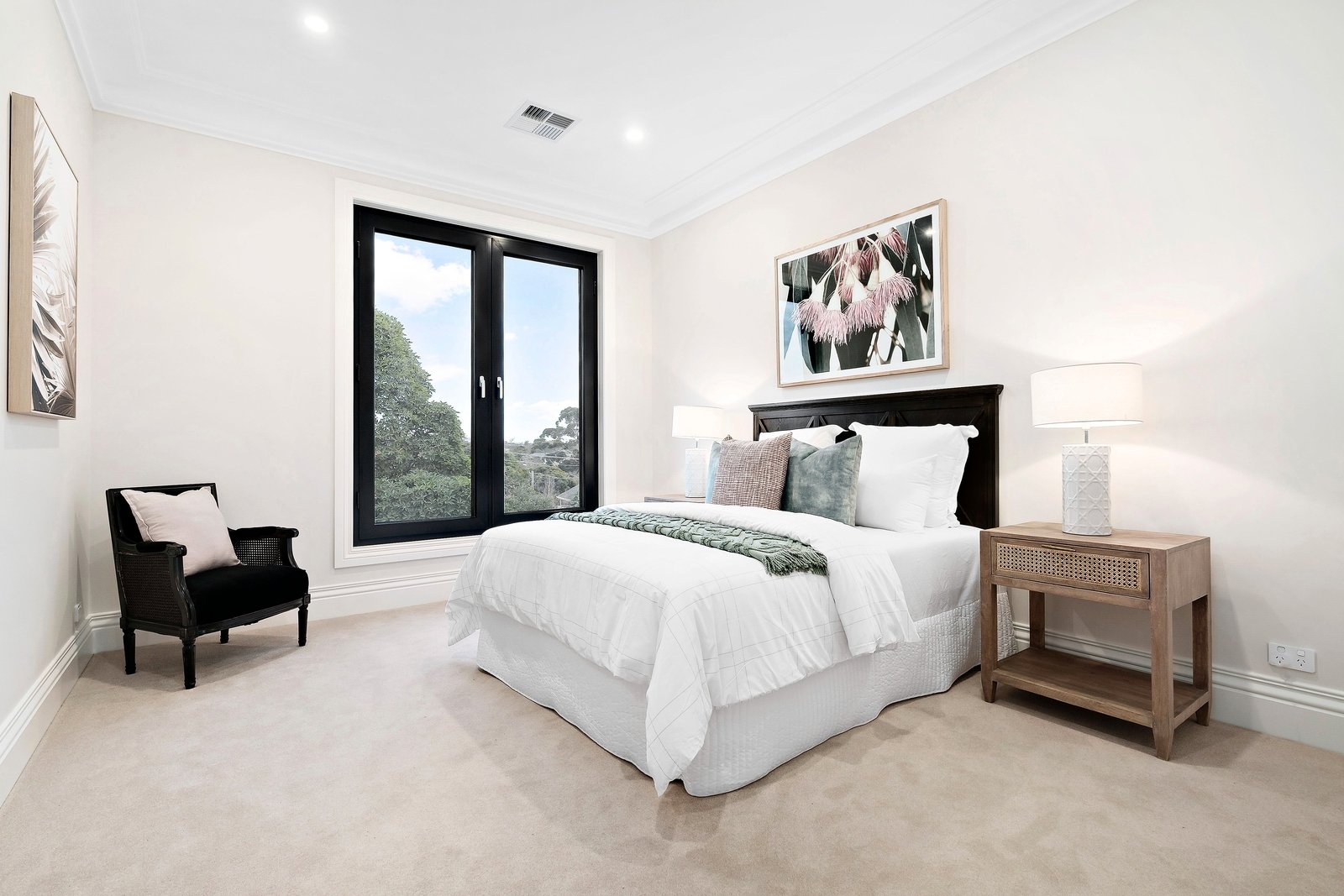 Real Estate and Property in 7 Renown Street, Balwyn North, VIC