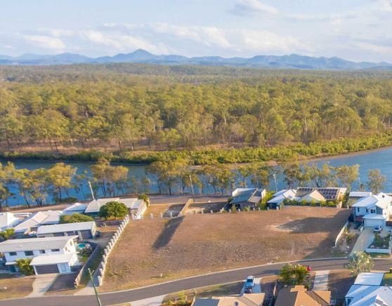 7 Richard Street BOYNE ISLAND 1