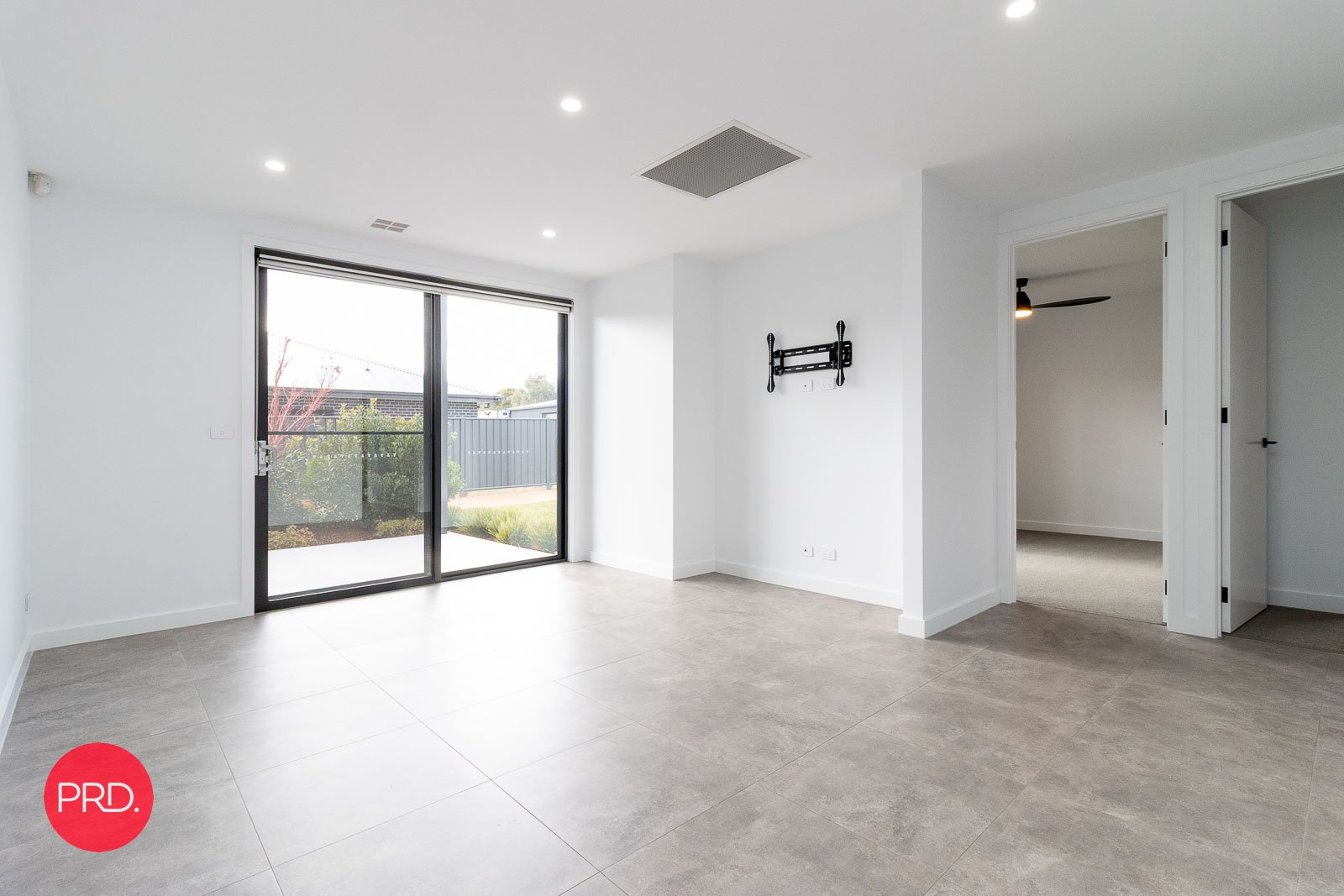 7 Ricketts Place BUNGENDORE 14