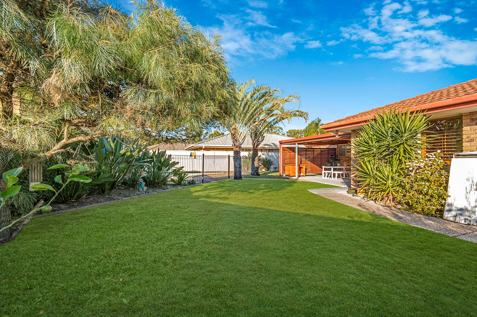 7 Ripponlea Street ROBINA 11