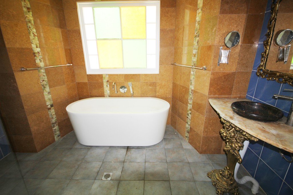 7 Robert Street SANS SOUCI 5