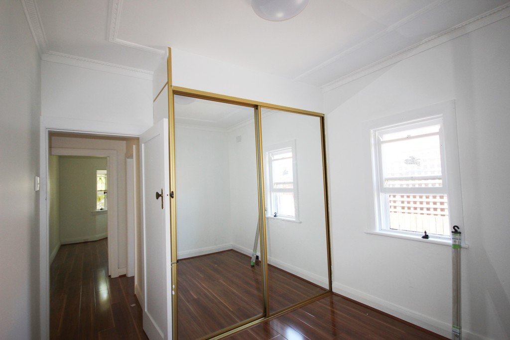 7 Robert Street SANS SOUCI 8
