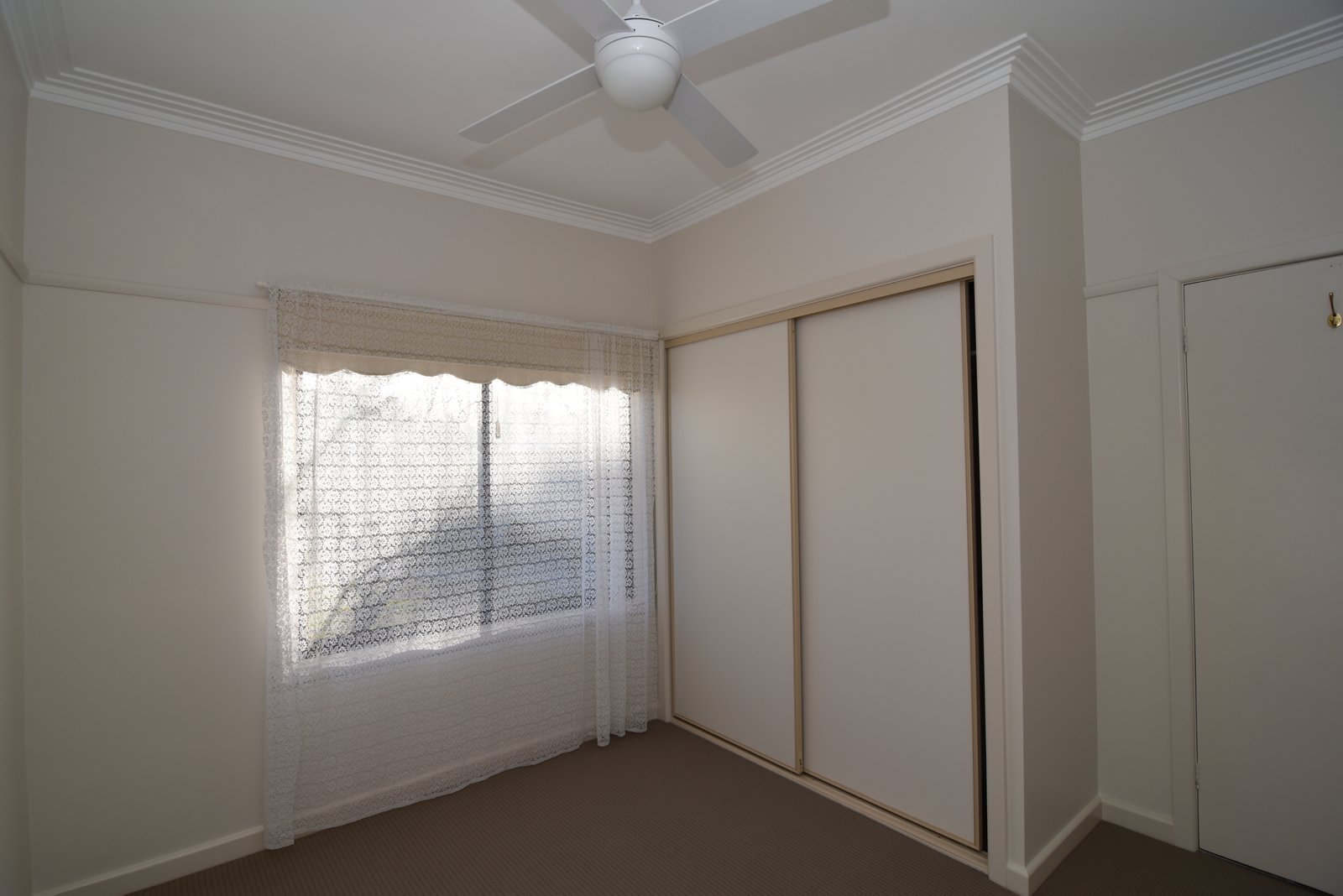 Gallery: 7 Robertson Street