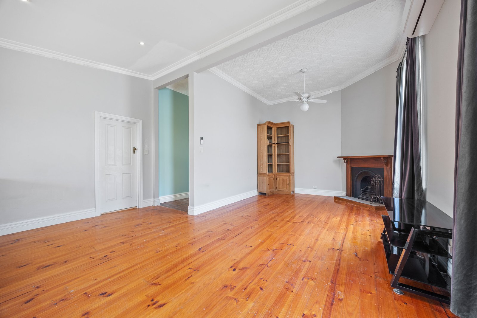 Gallery: 7 Ronald St